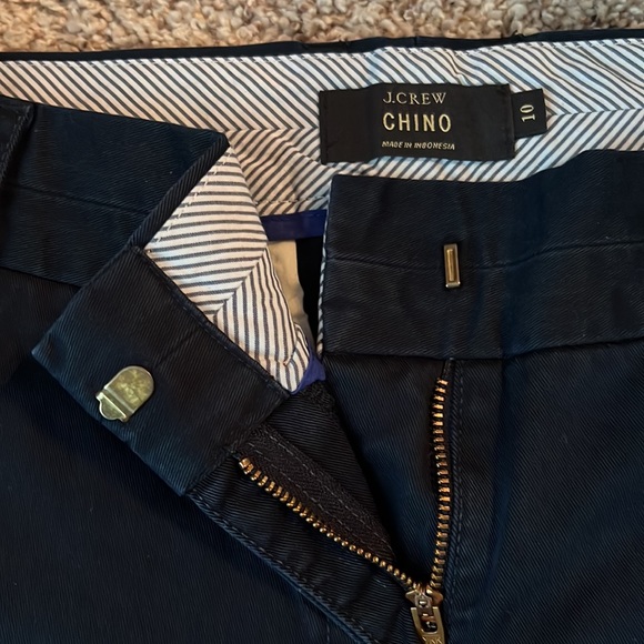 J Crew 4” chino shorts. Navy color, mid rise. Excellent condition. - Picture 3 of 4